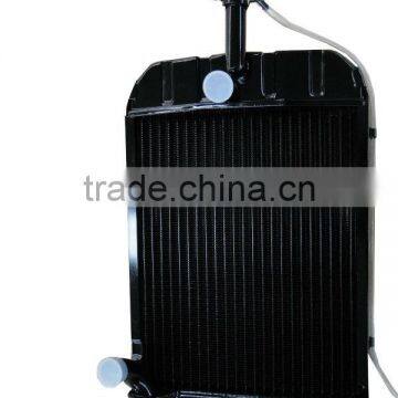 Massey Ferguson Tractor Parts Radiator for MF240 Radiator photo-1