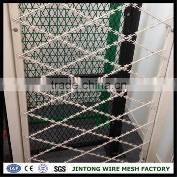 Cheap Concertina Dannert Wire / Price Razor Wire Fencing for Sale photo-2