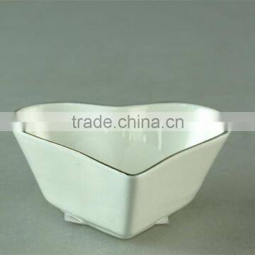 wholesale Stock White heart shape Ceramic serving Dish with silver line in good quality and reasonable price