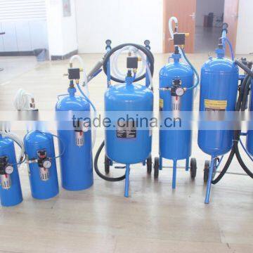 Portable Sandblasting Machine With 100lb Capacity photo-3