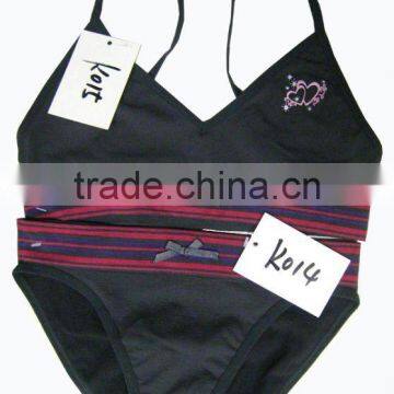 yong lady seamless bra and brief underwear set