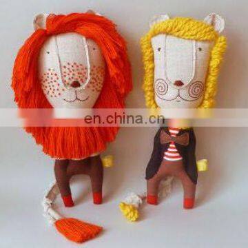 lovely hand-sewn lion plush toys. sew. stuffed animal.Cute DIY lion