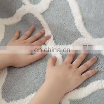 High Quality 100% Polyester Sofa Protector Plush Couch Cover for Winter photo-4