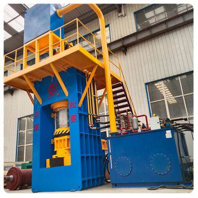 Пресс для частиц стали. Частицы сталевого шлака, машина для горячего прессования стали, оборудование для инженерных противовесов. Оборудование для горячего прессования металлических отходов
