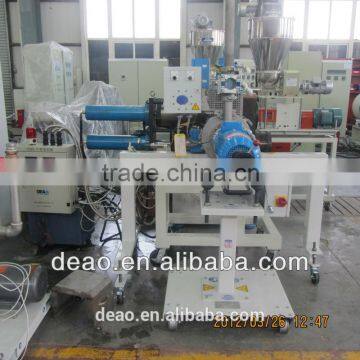 Dual column plastic recycling extruder screen changer