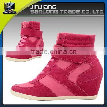 China Latest Design Fashion Leisure Women Wedge Shoes