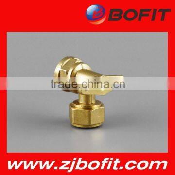 Good quality brass elbow with seat