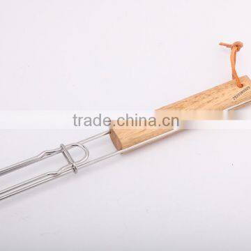 Safe Food Grade Non-stick Bbq Grill Wire Mesh With Wooden Handle photo-4