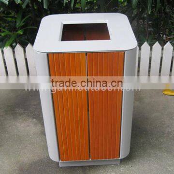 Outdoor wooden trash cans park trash cans