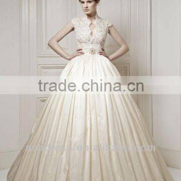 2014 New Style Lace V-Neckline Cap Sleeve Gown Quality Made Designer Lace Wedding Dresses (WDER-LUMINOUS)