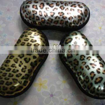 metal eyeglasses case