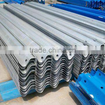 China Made Road Use W Beam Galvanized Guardrail in Competitive Price photo-6