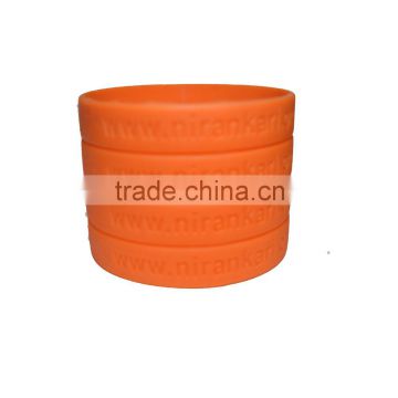 Promotional Item Silicone wristband With Embossed Colored Logo, Bulk Cheap Europe Custom Silicone Bracelet In Solid Color