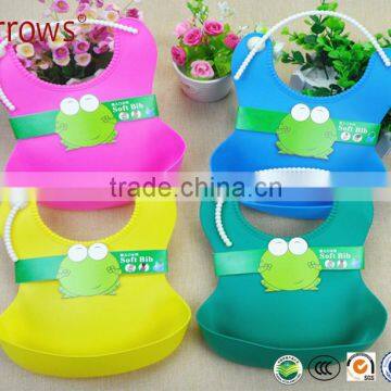 Food Grade TPE Material Soft Silicone Baby Bibs Waterproof With Big Pocket