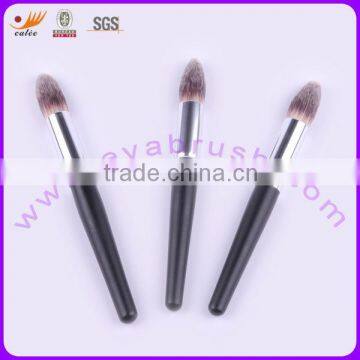 Oval Shape Cosmetic Foundation Brush