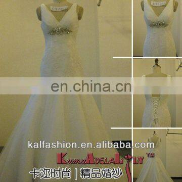 EB2212 V-neck with beading lace wedding dress