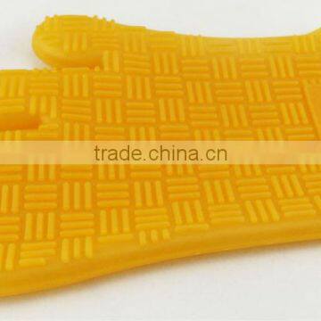 Heat Resistance And Good Grip Kitchen Gloves Holder