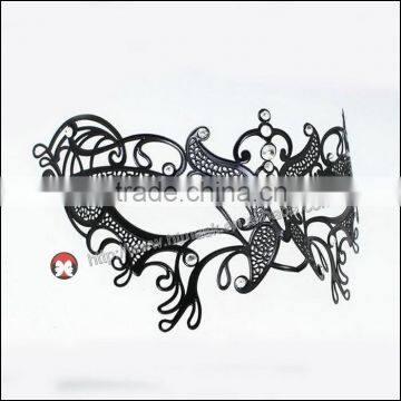 Luxury Elegant Silver Metal Laser Cut Beatles Mask With Rhinestones Crystal photo-2