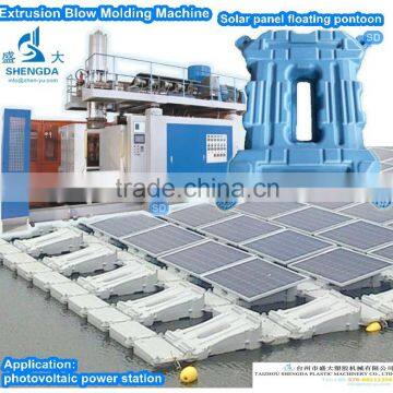 Blow molding machine supporting solar panel