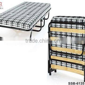 China Factory Hotel Home Single Folding Bed with Wood Slats