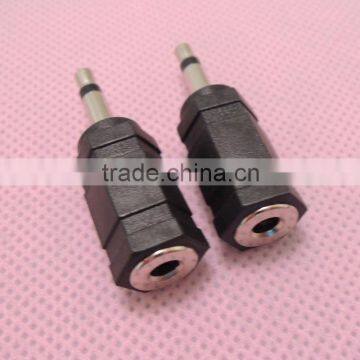 Mono Audio 3.5 male to 3.5 female connector adapter