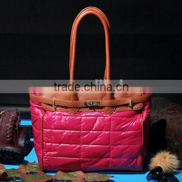 Good quality spring popular pink quilted handbag