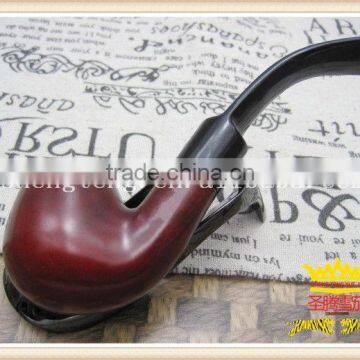 The red mahogany pipe, round pipe