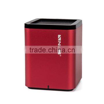 New Private Mold Fashion Super Bass Simple Style Bluetooth Speaker photo-6