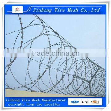 Barbed wire mesh fence 2016