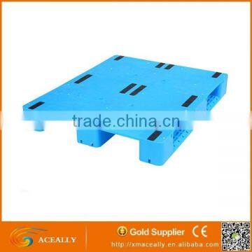 Plastic Pallet with Steel Reinforcement