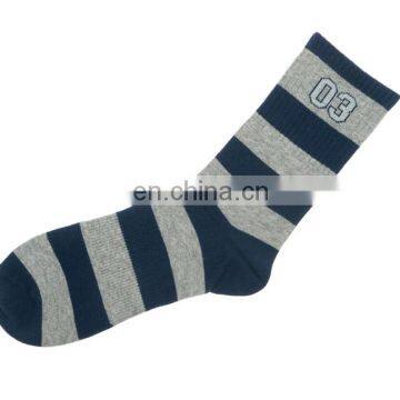 new design striped anti-slip sport socks