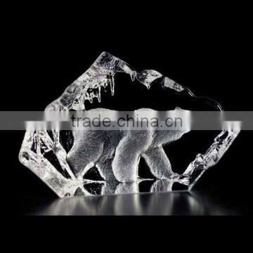 Beautiful crystal polar bear carving