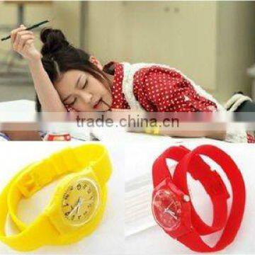 Silicone wrap watch with different colors