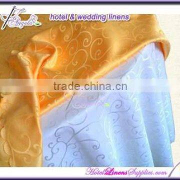 white/gold round jacquard tablecloths for table decorations in banquets, events