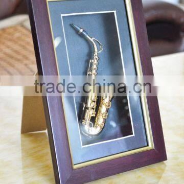 Saxophone Model Display Case Wall Frame Adornment Gift with Wood