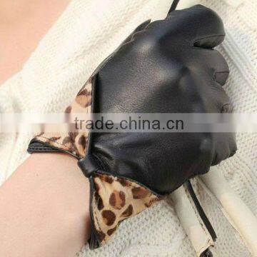 Stylish welcome leopard cuff ladies leather short glove