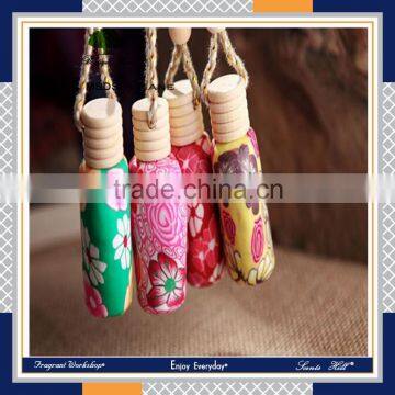 New product hot wholesale aroma perfume wooden cap hanging car diffuser bottle