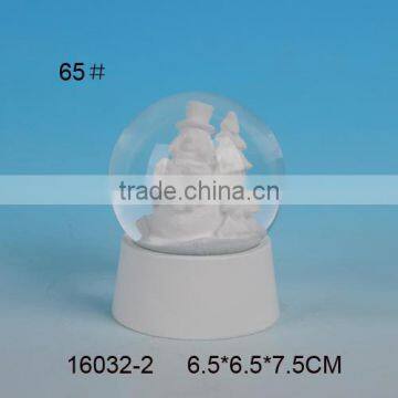 Unique resin christmas water globe,decorative ceramic snowman water ball