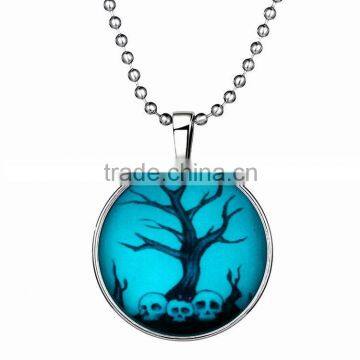 Free shipping Halloween sweater silver chian glowing in the dark pictures jewelry necklace tree pendant