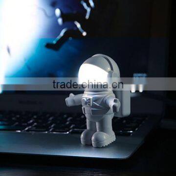 Supply Creative fashion Astronaut USB Night light / Variety bending small table lamp