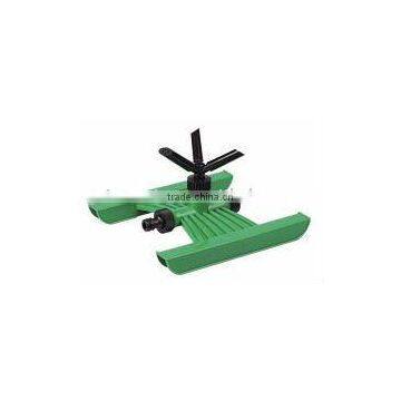 PLASTIC 3-ARM ROTATING SPRINKLER CS-3012