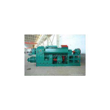 2014 new type vacuum brick making machine