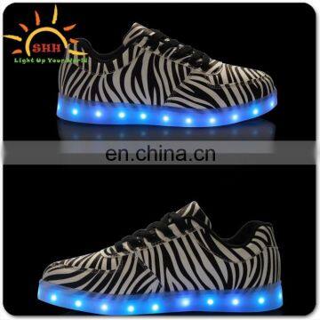 China Factory Supply Glowing in Dark With Usb Cable Led Shoes Light USB Rechargeable Led Shoes,led Light Shoes,light up Shoes photo-2