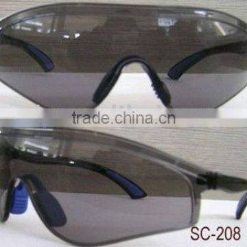 protective polycarbonate safety glasses