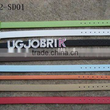 Wholesale Matte and Floor Pattern PU Leather Wristbands can be Slided with Letters