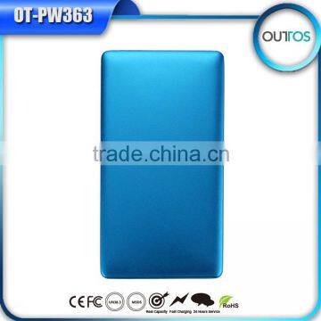 Slimest universal portale 4000mah build in cable power bank