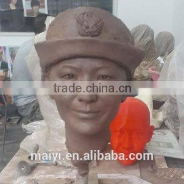 Decoration clay statue draft or mud sculpture for wax figure