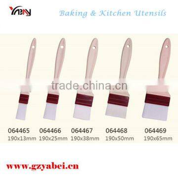 Plastic handle nylon pastry baking brush