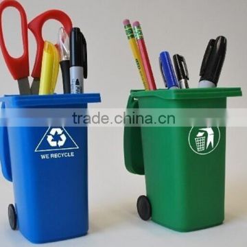 Creative Plastic Mini Desktop Trash & Recycling Bin