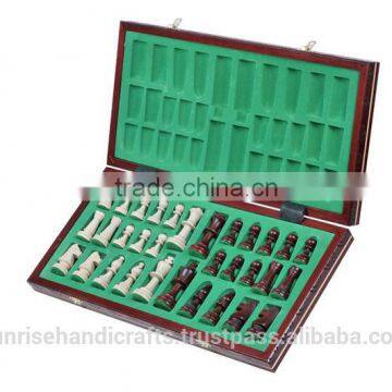 CH135 Consul Chess Set